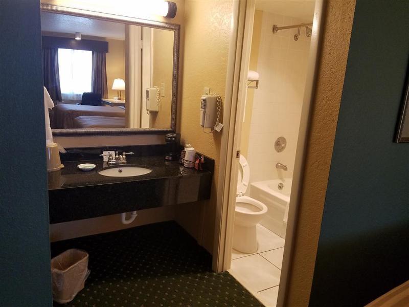 Best Western Space Shuttle Hotel